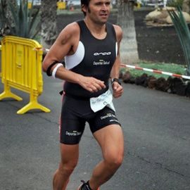 Víctor Teni, durante una prueba. FEDERACIÓN CANARIA DE TRIATLÓN