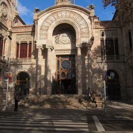 Fachada de la Audiencia de Barcelona.