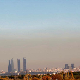 Vista de la capa de contaminación que cubre la ciudad de Madrid el pasado fin de semana. | EFE