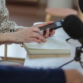 Una encuesta desvela que el 78% de las periodistas gallegas han sufrido actitudes machistas y un 30%, acoso sexual