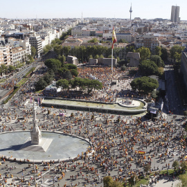 Manifestación convocada por la Fundación DENAES en la plaza de Colón de Madrid, para reivindicar la unidad de España y la Constitución. EFE/ Javier López