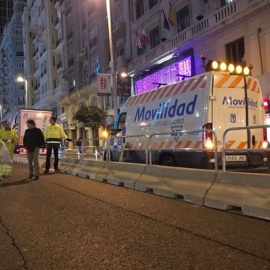 Comienzan los trabajos de peatonalización de la Gran Vía madrileña. / @lineamadrid