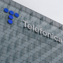 Fachada de la sede de Telefónica, a 6 de marzo de 2023, en Madrid.