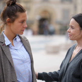 Adèle Exarchopoulos interpreta a una víctima de agresion sexual y Elodie Bouchez, a una voluntaria del sistema (La Aventura Audiovisual)