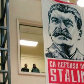 Pancarta de Stalin colgada el miércoles en la Facultad de Ciencias Políticas y Sociología de Granada. (Twitter)