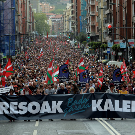 Manifestación en Bilbao el pasado abril en favor de los presos de ETA. REUTERS/Vincent West