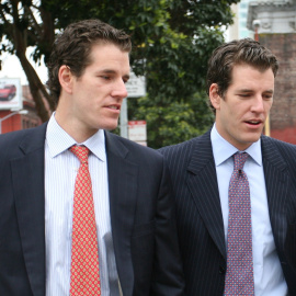 Los hermanos Tyler and Cameron Winklevoss. REUTERS