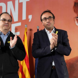Los exconsellers y candidatos de JxSí Jordi Turull y Josep Rull durante la rueda de prensa que han ofrecido hoy en Barcelona después de salir de prisión ayer por la tarde./ EFE