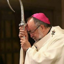 El arzobispo de Oviedo quita hierro "Caso Rubiales" y lo califica de "frivolidad teledirigida"