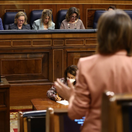De izq. a der.,  el presidente del Gobierno, Pedro Sánchez; la vicepresidenta primera y ministra de Asuntos Económicos, Nadia Calviño; la vicepresidenta segunda y ministra de Trabajo, Yolanda Díaz; la vicepresidenta tercera y ministra de la Transició