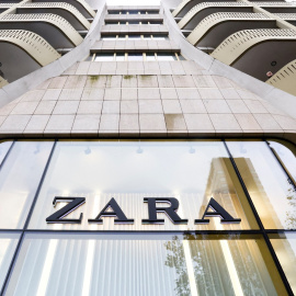 El logo de Zara, la principal marca de Inditex, en una de sus tiendas en Bruselas. REUTERS/Yves Herman