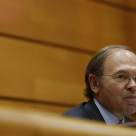 El presidente del Senado, Pio García Escudero, durante la sesión de control al Gobierno este martes por la tarde en el pleno del Senado./EFE