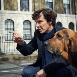 Sherlock, interpretado por Benedict Cumberbatch durante una secuencia en la temporada 4.