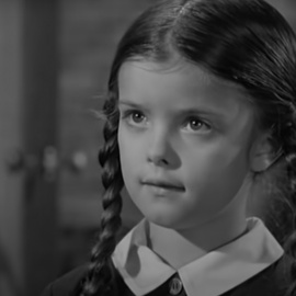 Lisa Loring en uno de los capítulos de la 'Familia Addams' a mediados de los 60