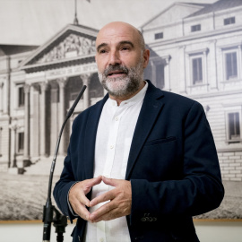 Néstor Rego en una comparecencia ante los medios en el Congreso