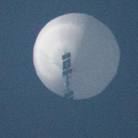Captura de vídeo del globo aerostático espía que sobrevolaba Estados Unidos.