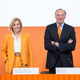 María Dolores Dancausa y Pedro Guerrero, en su última junta de accionistas de Bankinter como consejera delegada y presidente, respectivamente.