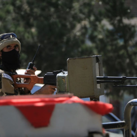 Miembro de las fuerzas de seguridad afganas en Kabul, a 30 de septiembre de 2022.