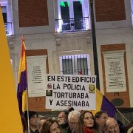 Colectivos de Memoria exigen a Almeida que cumpla la ley y recuerde con una placa en Sol a las víctimas del franquismo
