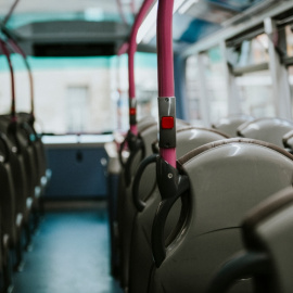 Imagen de unos asiento de autobús vacío (Archivo)