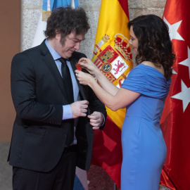 Ayuso entrega la Medalla Internacional de la Comunidad de Madrid al presidente de la República Argentina, Javier Milei