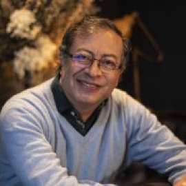 Gustavo Petro: "Un acuerdo de paz con el ELN y el desmantelamiento pacífico del narcotráfico es posible en Colombia"