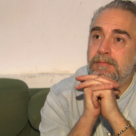 Nacho Loriente confiesa que no puede sufragar el entierro de su madre, fallecida hace veinte días.