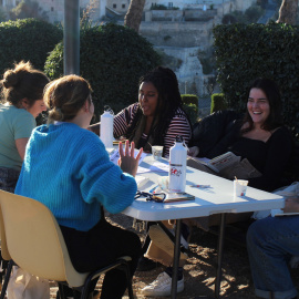 Uno de los grupos de trabajo sobre migración con jóvenes de Alianza por la Solidaridad.