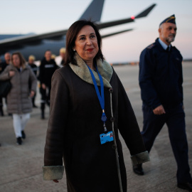 15/02/2023. La ministra de Defensa, Margarita Robles, recibe a los efectivos recién llegados de Turquía, en Torrejón de Ardoz, a 15 de febrero de 2023.