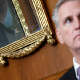 El presidente de la Cámara de Representantes de EEUU, Kevin McCarthy, interviene en una rueda de prensa sobre el cierre de Gobierno, en Washington a 29 de septiembre de 2023