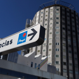 Señalización de Urgencias en el Hospital Universitario La Paz, a 25 de septiembre de 2023, en Madrid (España).