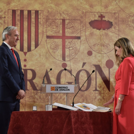 El presidente de Aragón, Jorge Azcón, y la consejera de Educación, Claudia Pérez Forniés, en Zaragoza, a 12 de agosto de 2023.