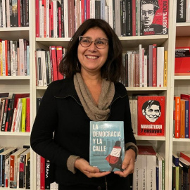 Carmen Ilizarbe, autora del libro 'La democracia y la calle'.