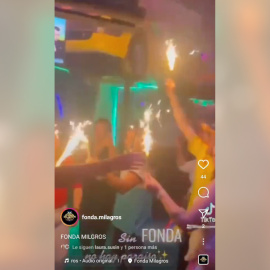 Bengalas en un vídeo de Fonda Milagros