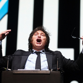 El candidato presidencial argentino Javier Milei durante su cierre de campaña en Buenos Aires, a 18 de octubre de 2023.