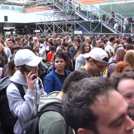 Una avería suspende la circulación de trenes de alta velocidad en Chamartín en plena operación salida de Semana Santa