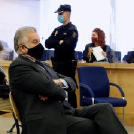 Los comisarios González, Olivera y Villarejo ofrecieron a los imputados en Gürtel anular el caso por 12 millones