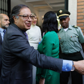 El presidente colombiano, Gustavo Petro, a su llegada a la Embajada de Colombia en España, a 2 de mayo de 2023, en Madrid (España).