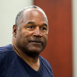 O. J. Simpson en el Tribunal de Distrito del Condado de Clark en Las Vegas, EEUU, donde fue juzgado por el asesinato de su exmujer (Nicole Brown) y de un amigo de ella (Ronald Goldman), a 14 de mayo de 2013.