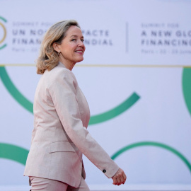 La ministra de Economía, Nadia Calviño, en la clausura de la Cumbre del Nuevo Pacto Financiero Global, del viernes 23 de junio de 2023 en París, Francia.