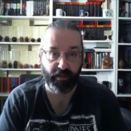 Ramón Paso en una intervención para un programa sobre teatro