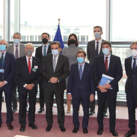 Los alcaldes del PP que han viajado este miércoles a Bruselas.