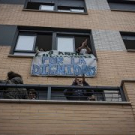 Paralizado el desalojo de más de 40 personas en el Edificio Dignidad de Móstoles por la huelga de Justicia