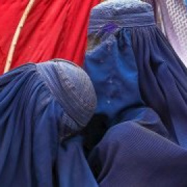 Se restaura el régimen talibán, las mujeres afganas vuelven a la casilla cero