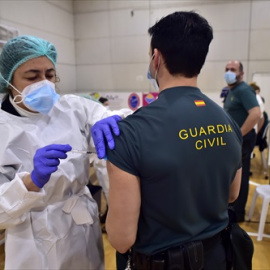 Vacunación a la Guardia Civil