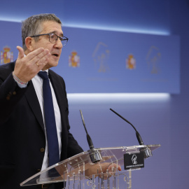 El portavoz del PSOE, Patxi López, ofrece una rueda de prensa antes de la reunión de la Junta de Portavoces del Congreso de los Diputados, este martes en Madrid.