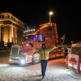 Trudeau se reúne con los primeros ministros de las provincias de Canadá para estudiar cómo frenar las protestas