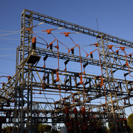 Detalle de una central eléctrica en Madrid. E.P./Jesús Hellín