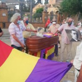 Una marcha exige la exhumación de Queipo de Llano tras aprobarse el proyecto de Ley de Memoria Democrática