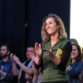 10/05/2024 - La cabeza de lista de la CUP, Laia Estrada, en el acto final de campaña, celebrado en Barcelona.